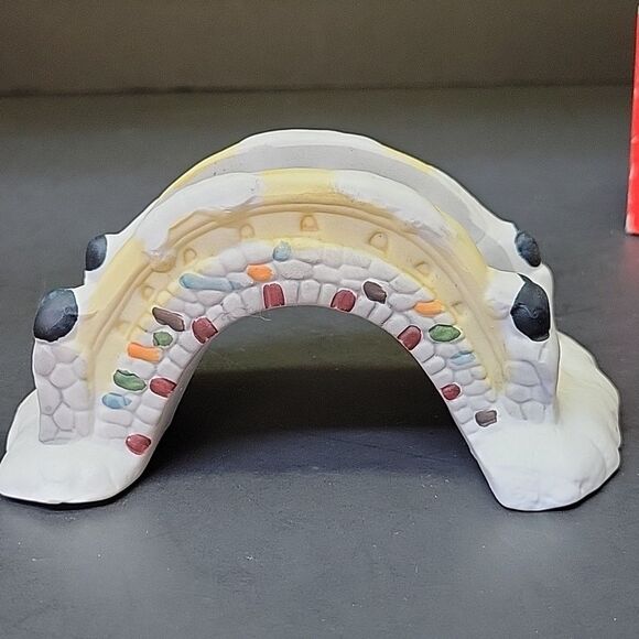 Christmas Collectible Stone Bridge And Trim A Home Gazebo - Picture 4 of 8